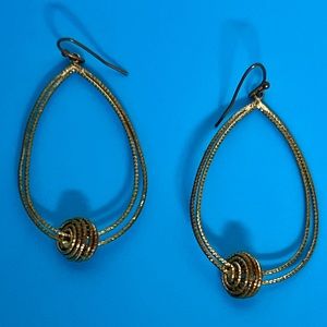 FREE W/ PURCHASE!! earrings